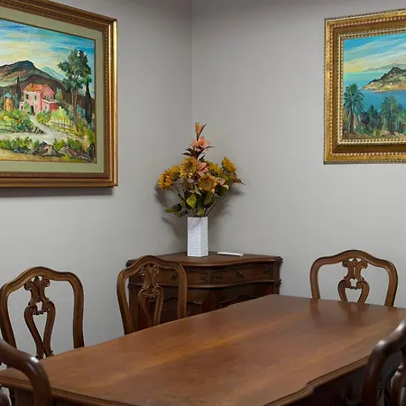 Casa Dina